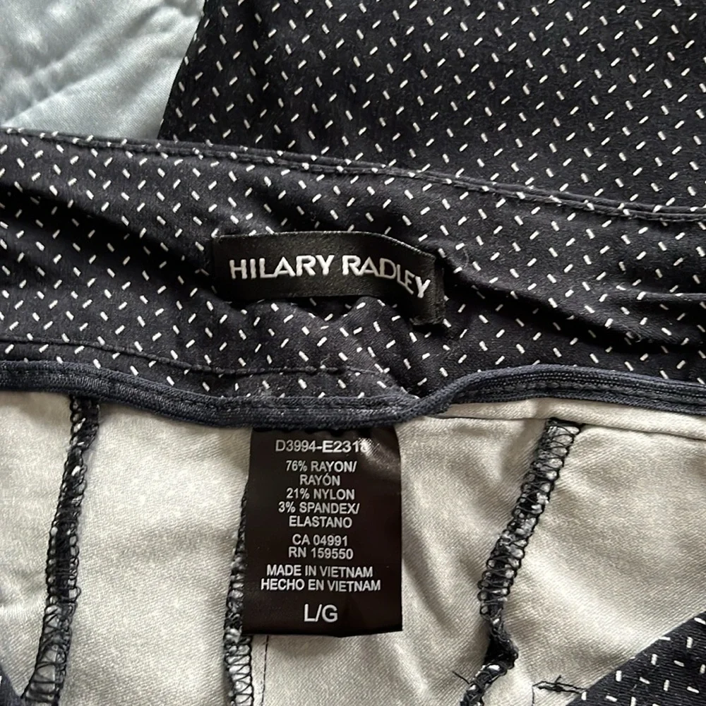 HILARY RADLEY Women’s High Waist Pull-on Shorts Size L